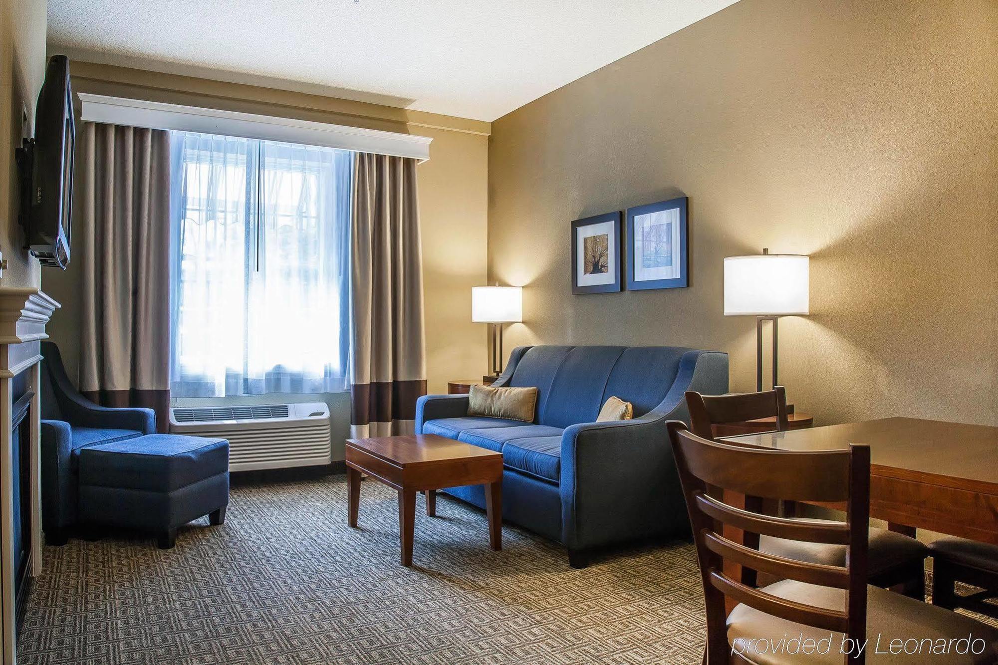 Comfort Inn&Suites Sturbridge-Brimfield Exterior foto
