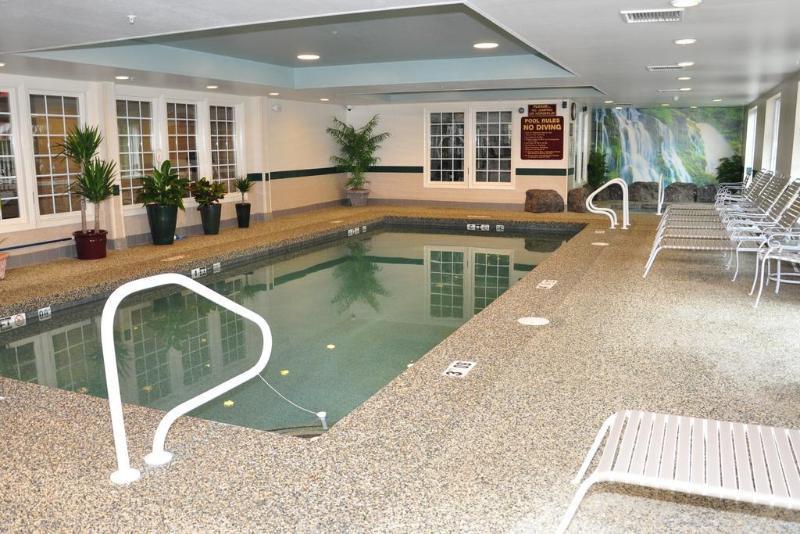 Comfort Inn&Suites Sturbridge-Brimfield Exterior foto