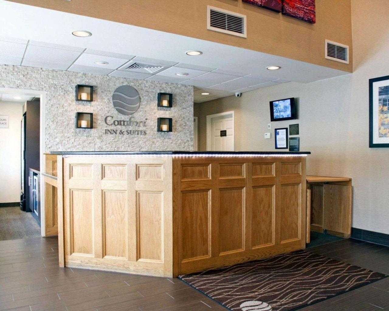 Comfort Inn&Suites Sturbridge-Brimfield Exterior foto
