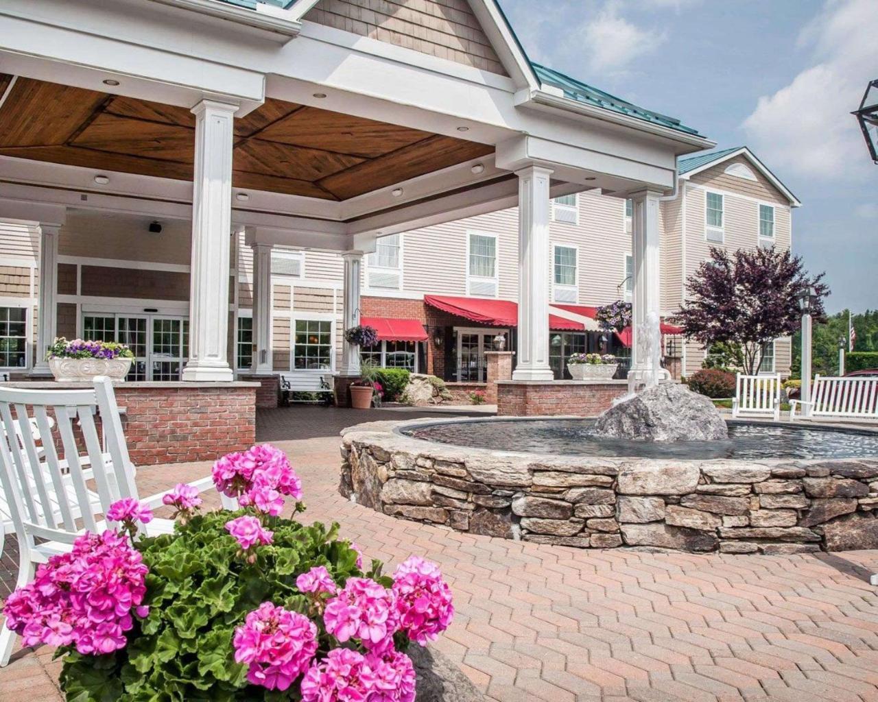 Comfort Inn&Suites Sturbridge-Brimfield Exterior foto